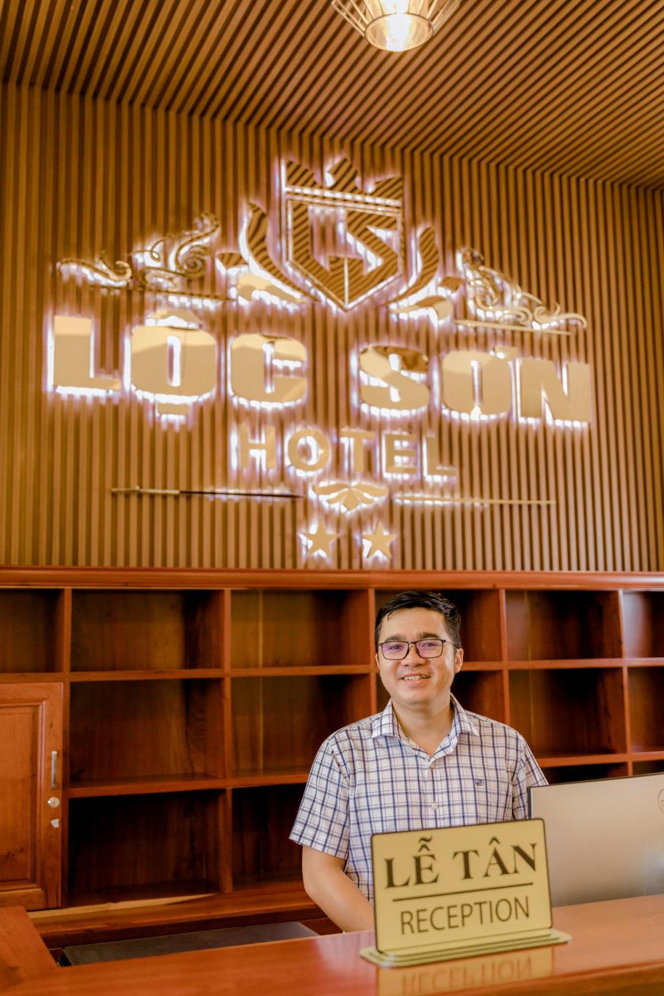 Loc Son Hotel Buon Ma Thuot Exterior foto